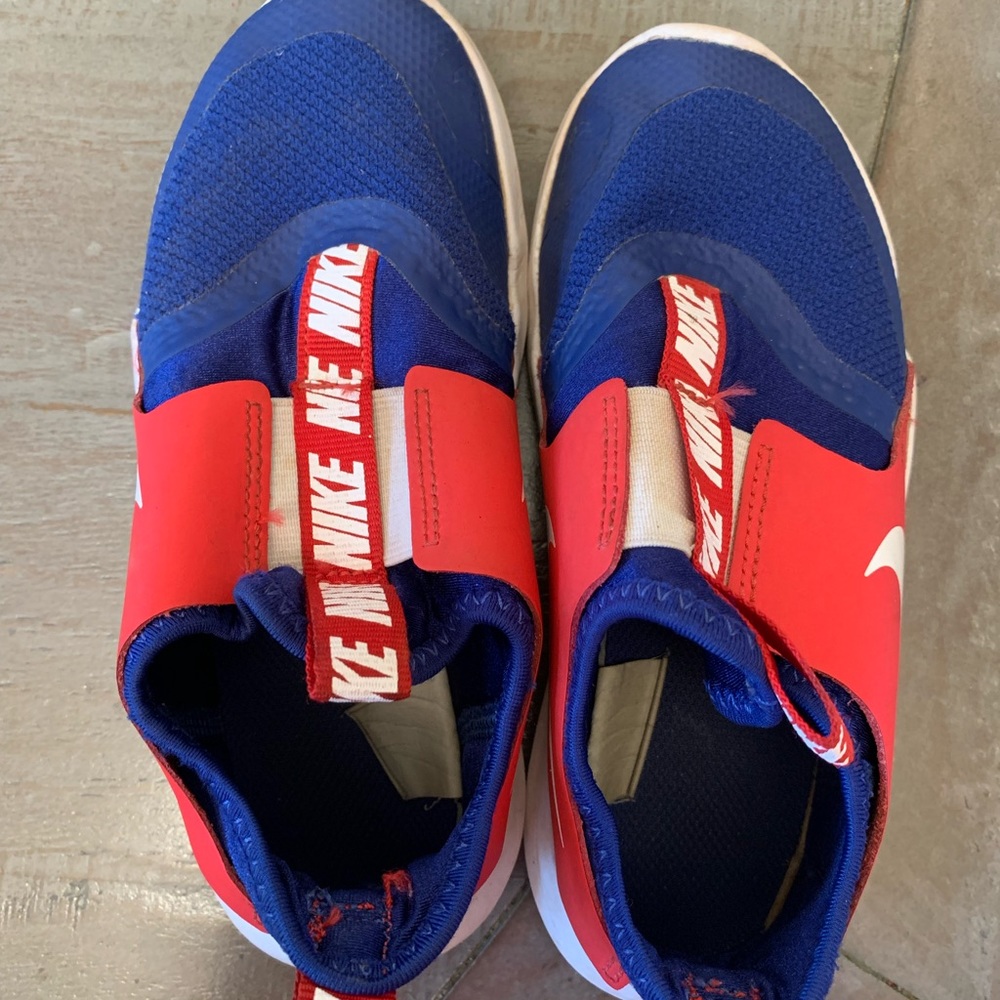 Boys (Child) slip on NIKE shoes